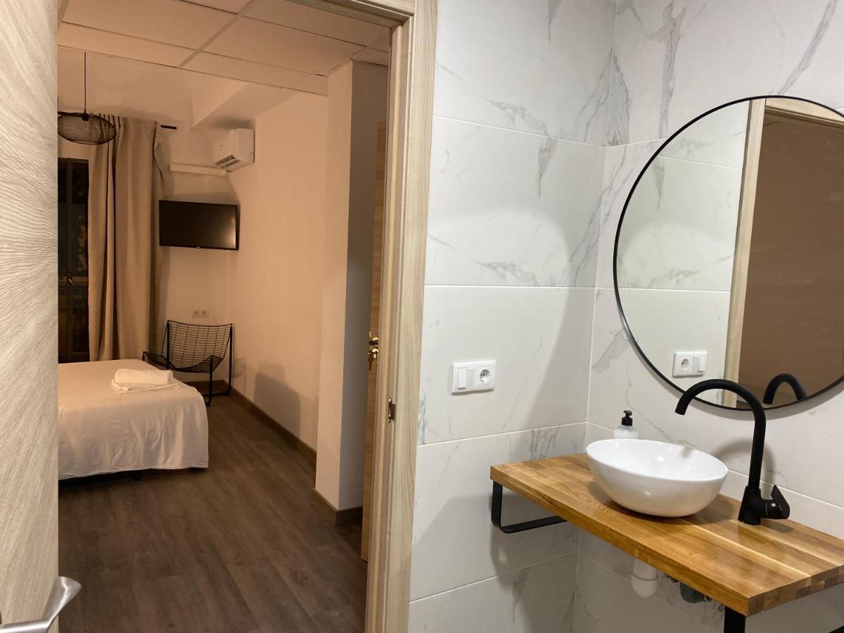 Shanti Rooms Valence Extérieur photo